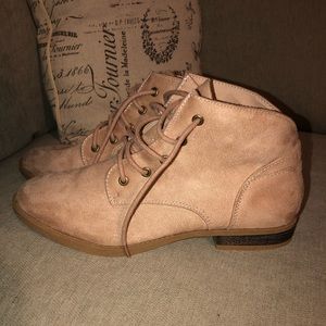 Suede ankle bookies